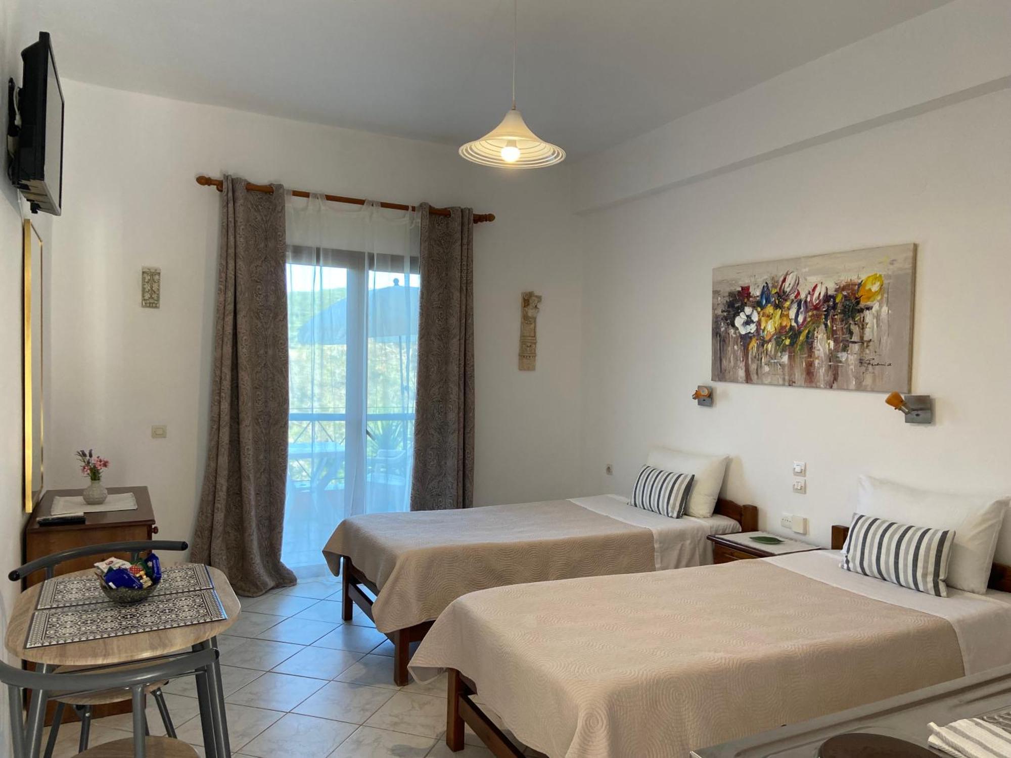 Floros Apartments Agios Stefanos Avliotes  Екстер'єр фото