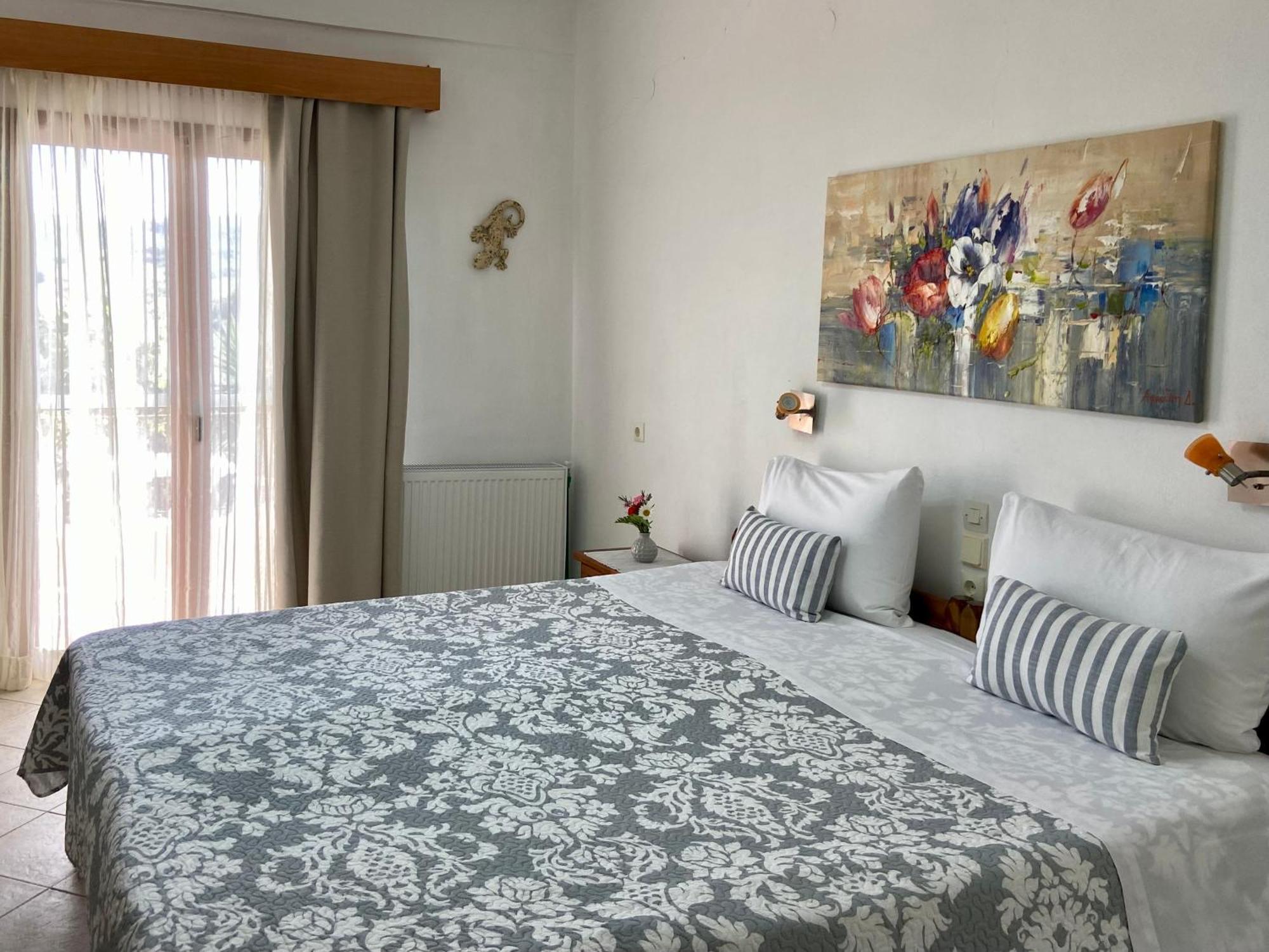 Floros Apartments Agios Stefanos Avliotes  Екстер'єр фото