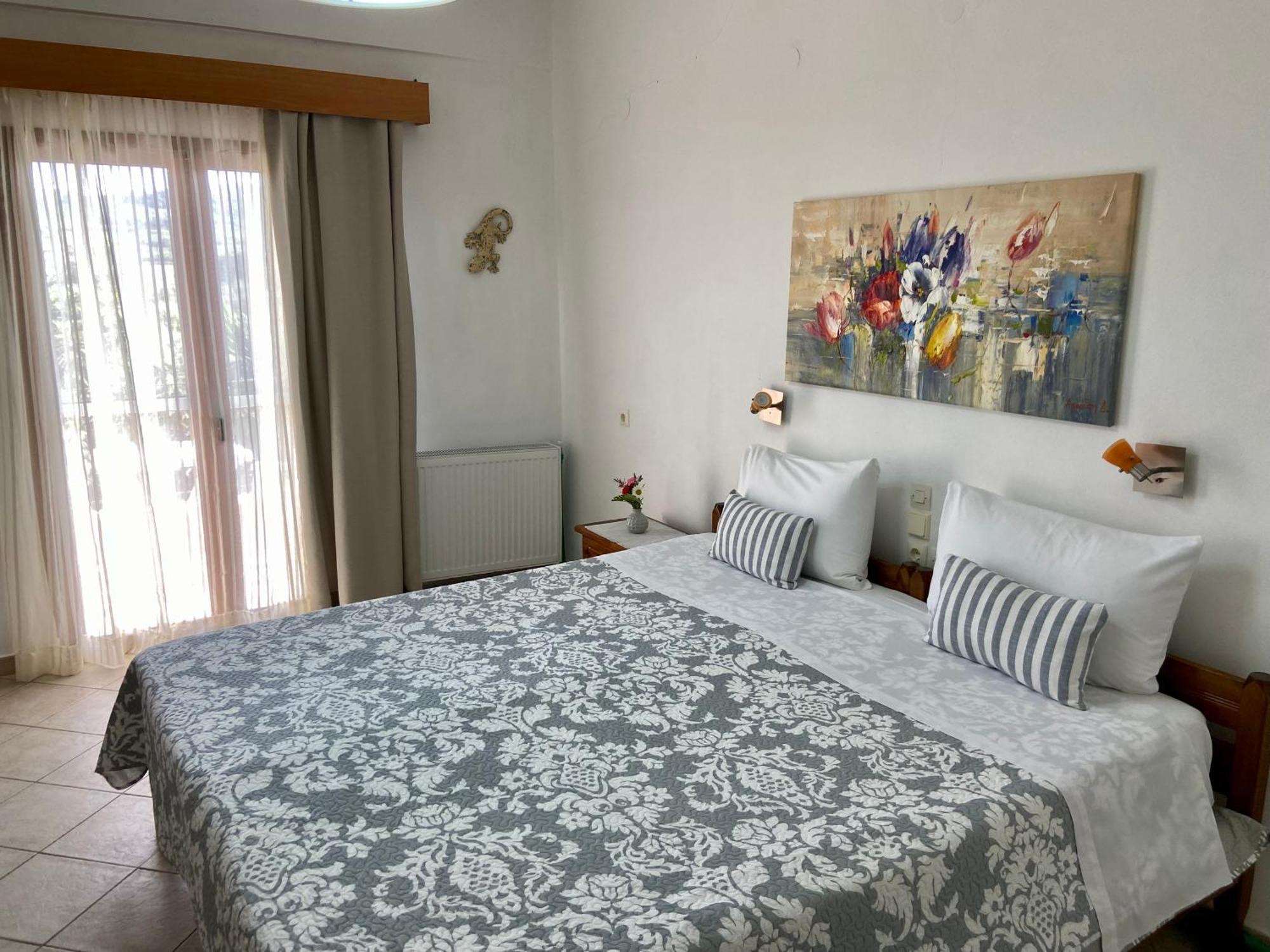 Floros Apartments Agios Stefanos Avliotes  Екстер'єр фото