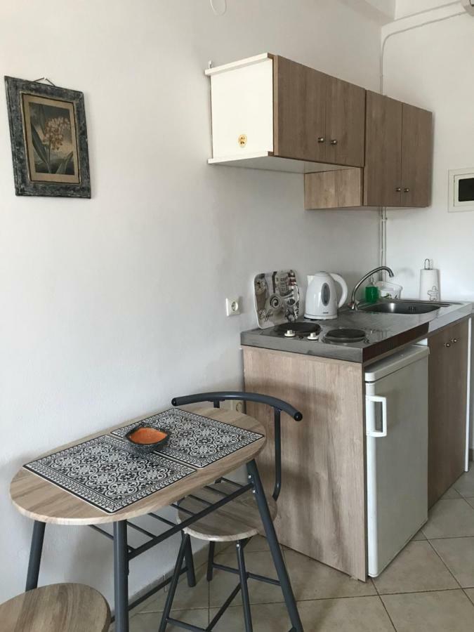 Floros Apartments Agios Stefanos Avliotes  Екстер'єр фото